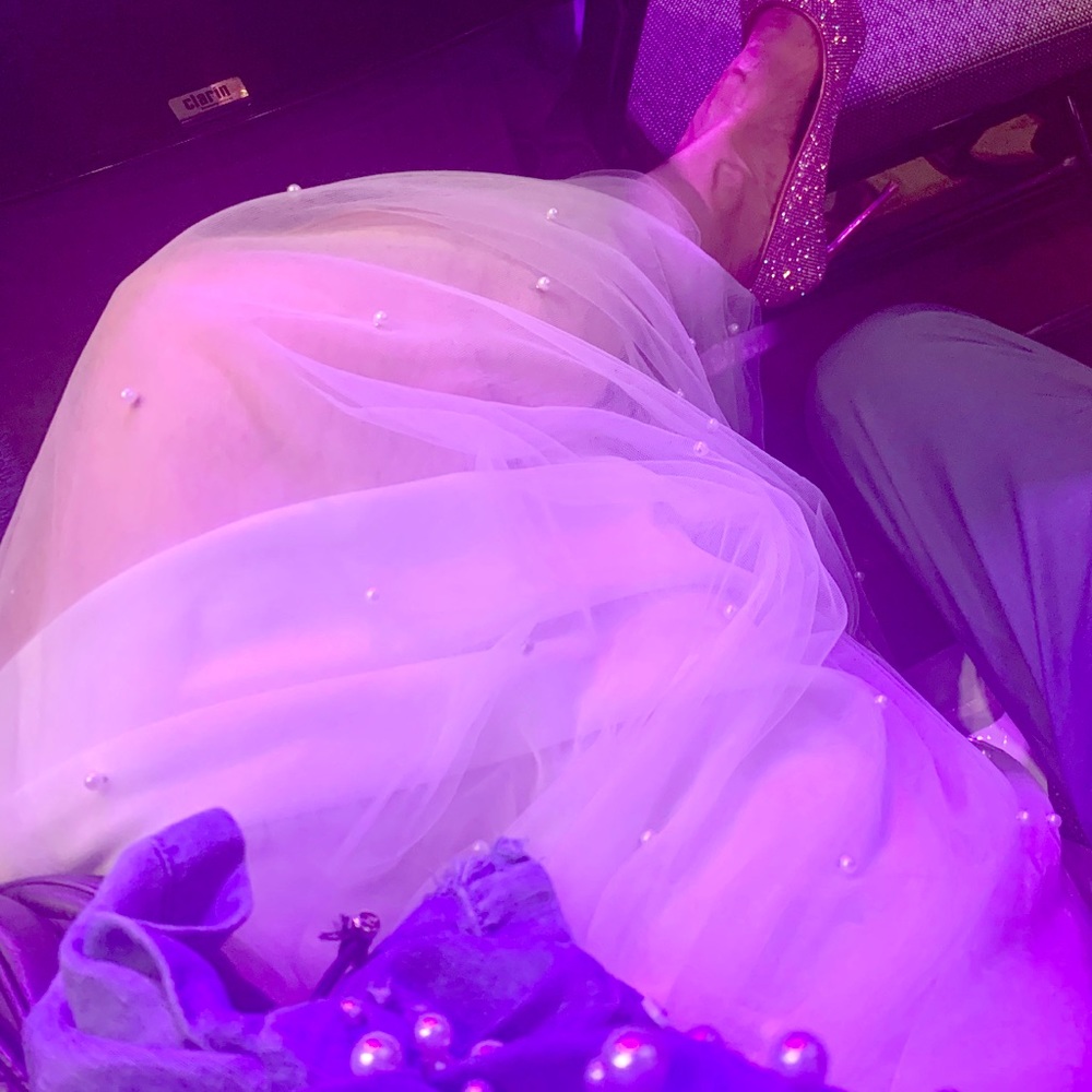 White tulle skirt with pearls